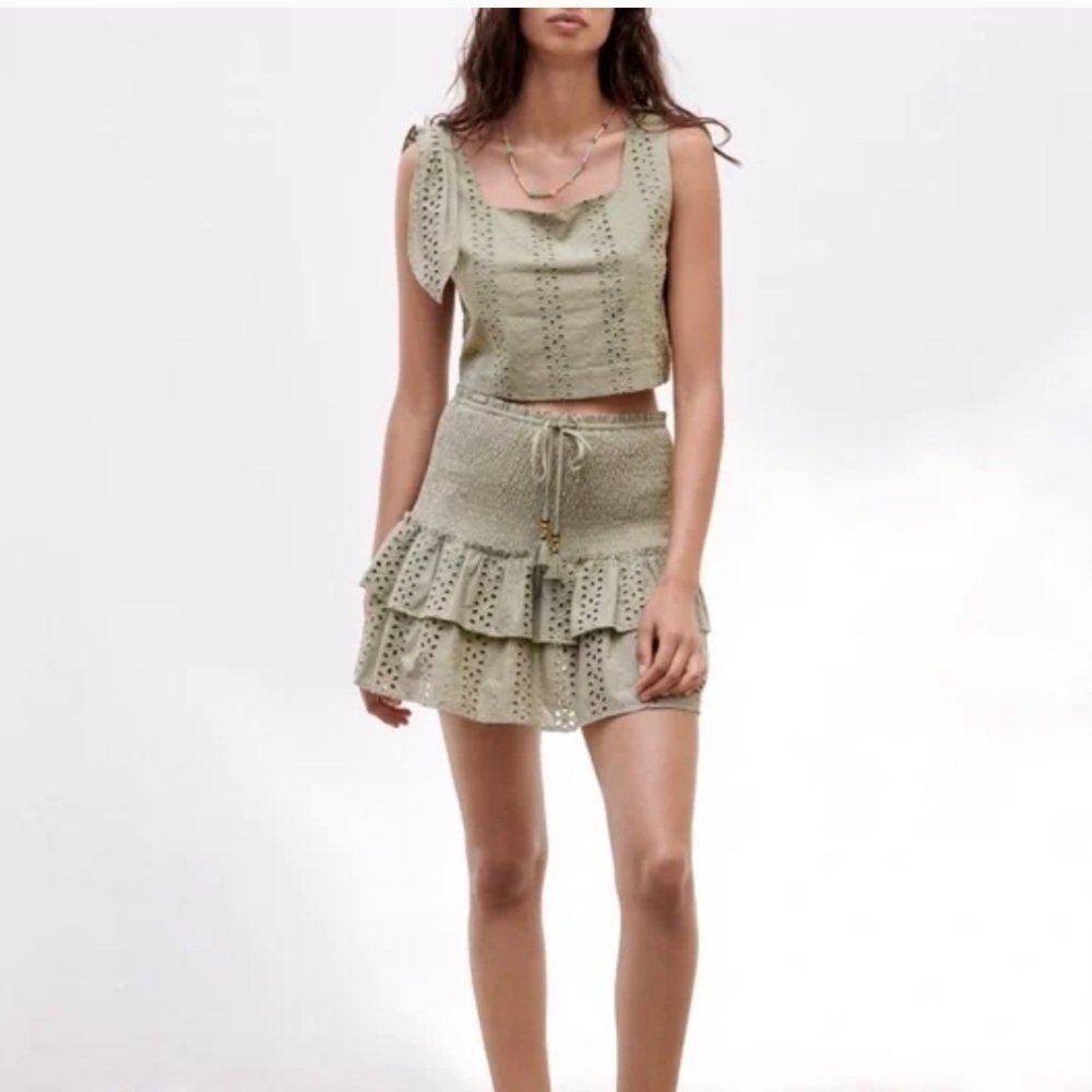 𝅺zara eyelet cropped tank - Picture 8 of 9